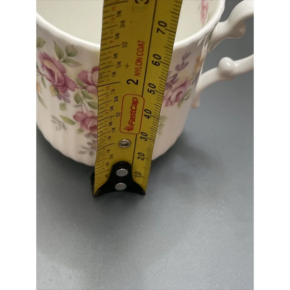 VTG “Cotswold” Elizabethan Cup Pink & Yellow Fine Bone China England 2 3/8” RARE